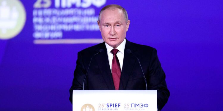 Putin: Rusia emplearía las armas nucleares sólo para defender su soberanía