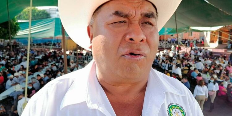 Atacan a balazos al presidente municipal de Tlalnepantla, Morelos