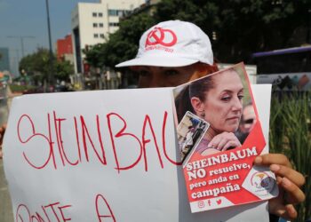 Sheinbaum olvida a los pobres de la CDMX; ya está en campaña