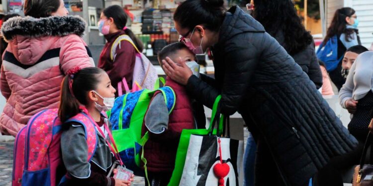 Cierran cuatro escuelas en el Edomex por contagios de Covid-19