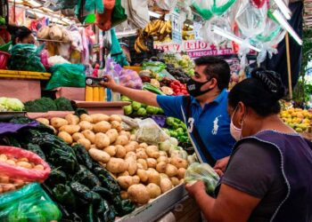 Alza de precios de productos básicos se está acelerando por la sequía y la inflación