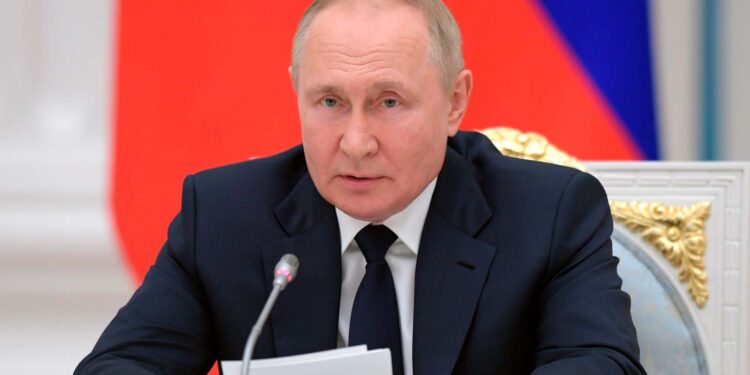 Putin advierte a Occidente que Rusia no ha empezado aún “nada serio” en Ucrania