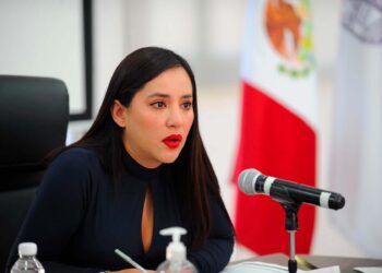 FGJCDMX investiga a Sandra Cuevas por supuesto permiso falso de camioneta