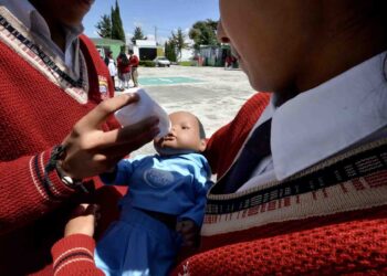 Persiste el embarazo en menores como un “problema público grave” en México