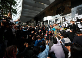 Periodistas “clausuran” la FGR por el asesinato de 40 colegas en lo que va del sexenio de AMLO