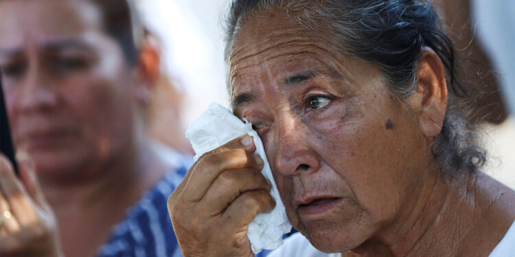 Pasan 24 horas sin avances en rescate de mineros en Coahuila