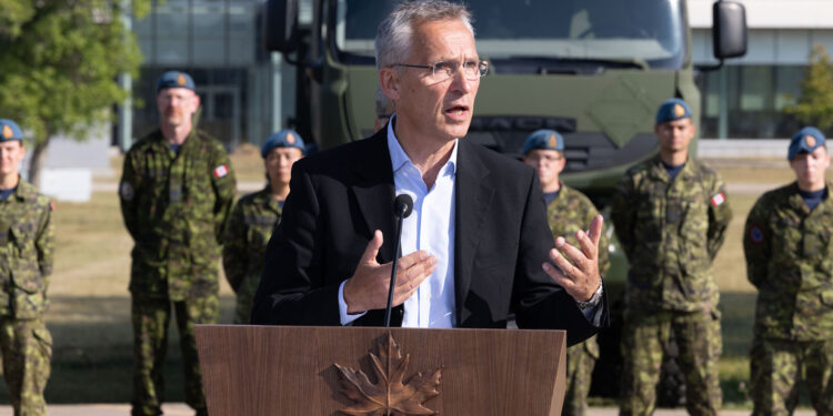 La OTAN aumentará su presencia en el Ártico como respuesta a la expansión de Rusia