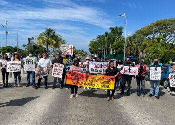 Periodistas protestan en Acapulco por el asesinato de Fredid Román