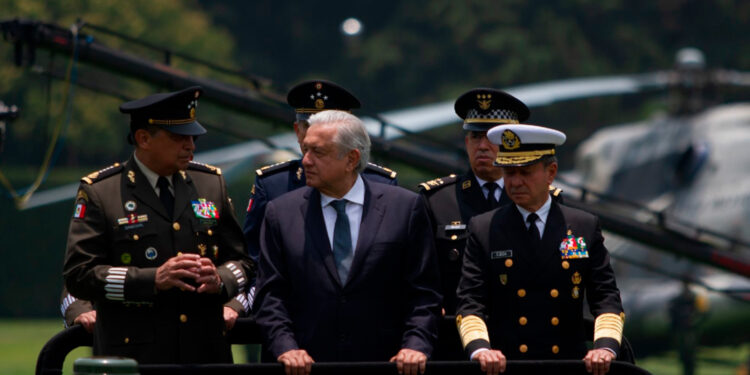 Hackean al Ejército: revelan documentos de seguridad y salud de AMLO