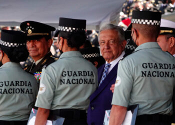 HRW advierte desastre de derechos humanos por reformas militaristas de López Obrador
