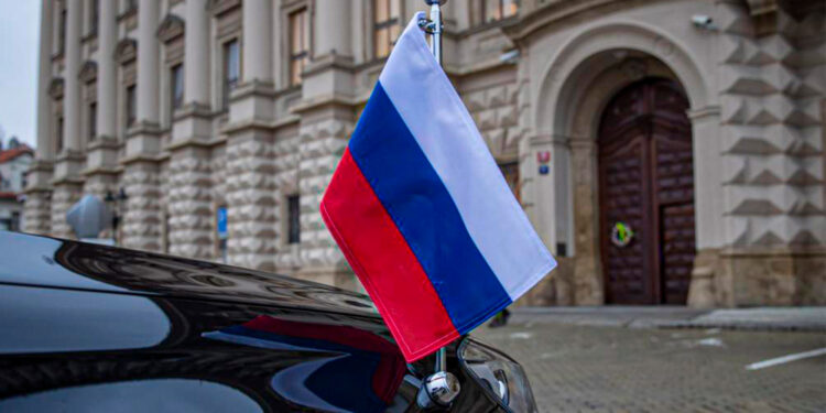 Mueren dos empleados de la embajada rusa en Kabul por ataque terrorista