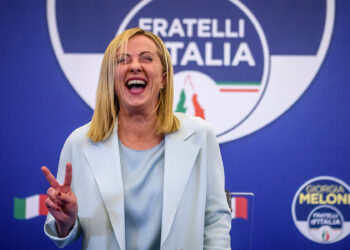 Meloni asegura a Ucrania que podrá contar con el apoyo del nuevo gobierno de Italia