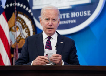 Biden pide al Congreso 13,700 millones de dólares en ayuda adicional para Ucrania