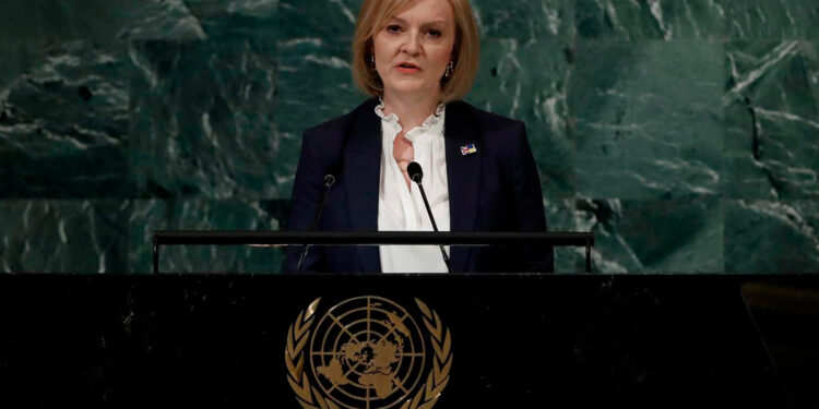 Liz Truss: Reino Unido armará a Ucrania hasta que derrote a Rusia