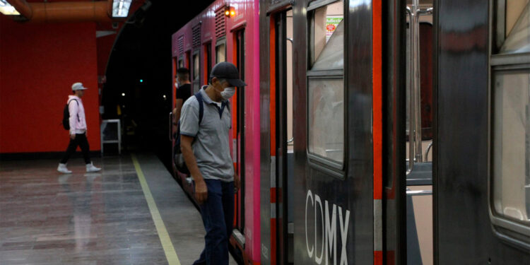 Metro operará con horario de día festivo el viernes 16 de septiembre