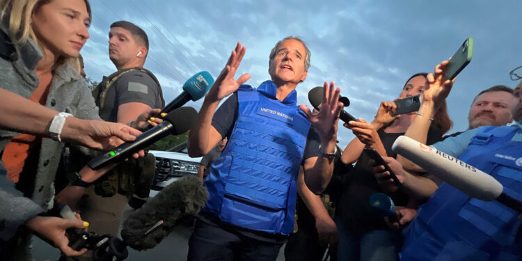 Misión del OIEA establece una presencia continua en la central nuclear de Zaporozhie