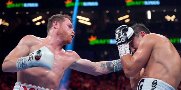 El “Canelo” Álvarez vence a Golovkin y sigue siendo el rey