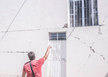 Hospitales sufren daños por sismo y deja dos personas muertas en Colima