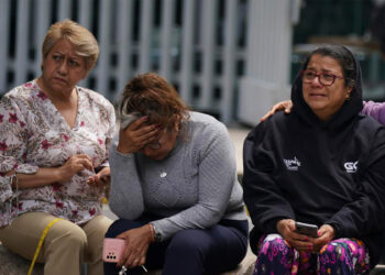 México registra terremoto de magnitud 7.7 en aniversario de históricos sismos