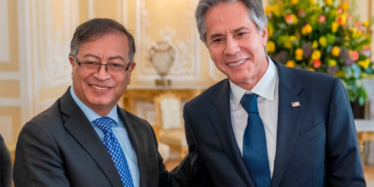 Blinken inicia en Colombia una gira poco usual por América Latina