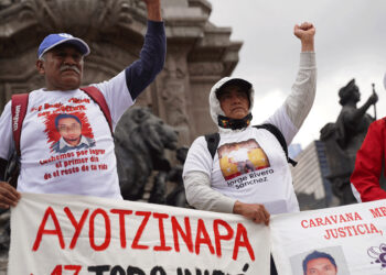 FGR nombra a Rosendo Gómez Piedra como nuevo fiscal del caso Ayotzinapa