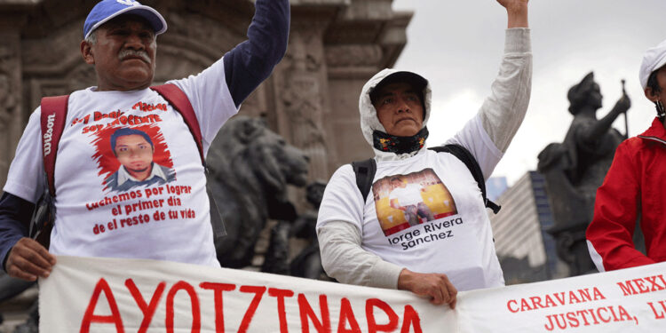 FGR nombra a Rosendo Gómez Piedra como nuevo fiscal del caso Ayotzinapa