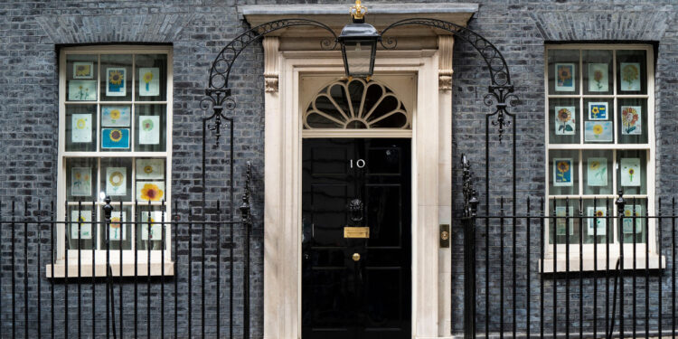 El Partido Conservador espera completar la sucesión de Truss en una semana