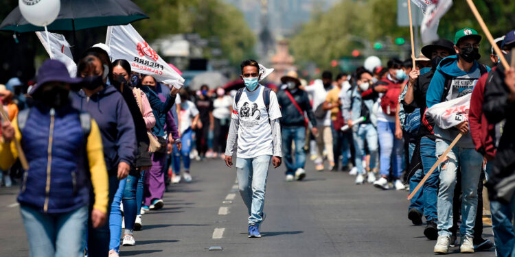 FNERRR: PEF 2023 agudiza crisis educativa; exigirá mayor inversión