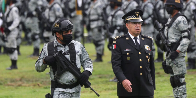 Jueza frena por tiempo indefinido la adhesión de la Guardia Nacional a la Sedena