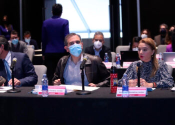 Avanza 4T en modificaciones al INE; oposición mermada