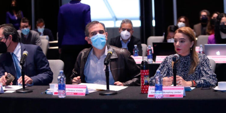 Avanza 4T en modificaciones al INE; oposición mermada