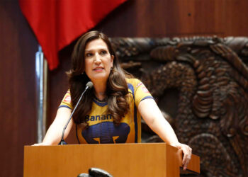 Kenia López Rabadán se “destapa” para buscar la jefatura de Gobierno de la CDMX