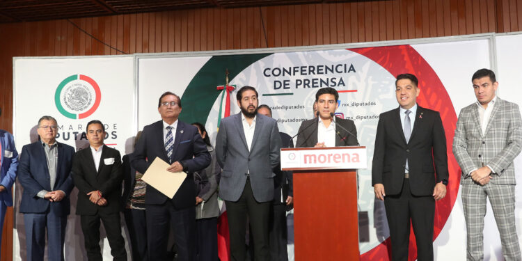 José Solís se aferra a rectoría de Chapingo: desconoce su destitución y Morena lo apoya
