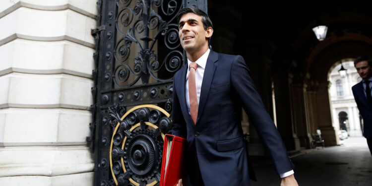 Sunak, favorito para convertirse en primer ministro británico