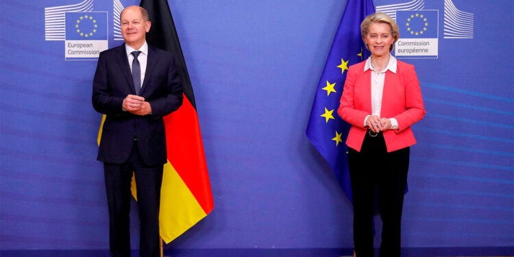 Scholz y Von der Leyen piden un “Plan Marshall” para Ucrania