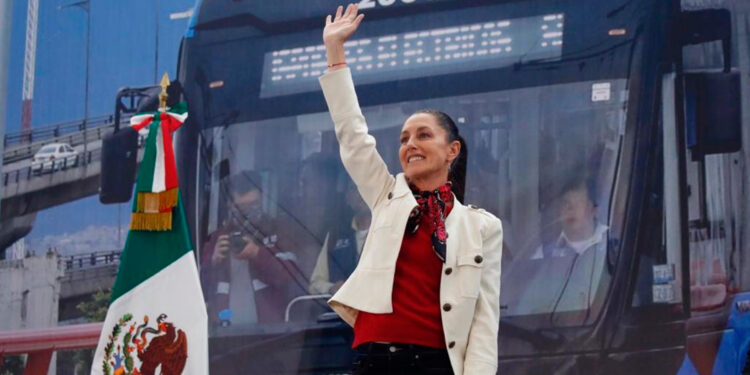 Puro show: Sheinbaum ‘inaugura’ obras inconclusas