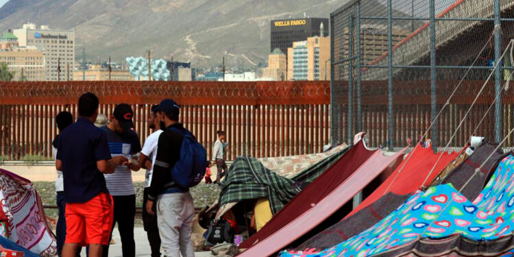 Crisis en frontera México-EE.UU.: frío se ensaña con venezolanos varados