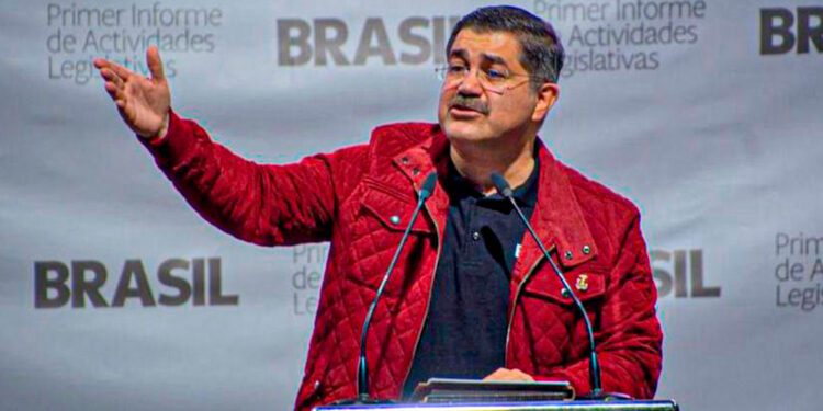 Brasil Acosta: voz crítica en el Congreso