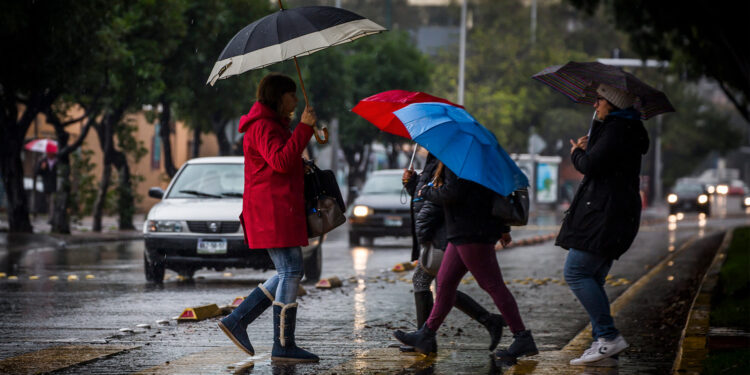 SMN prevé la primera tormenta invernal con nieve y temperaturas bajo cero