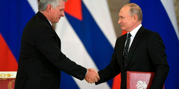 Putin y Díaz-Canel inauguran en Moscú una estatua en honor a Fidel Castro