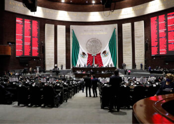 Diputados reciben ‘Plan B’ de Reforma Electoral de AMLO