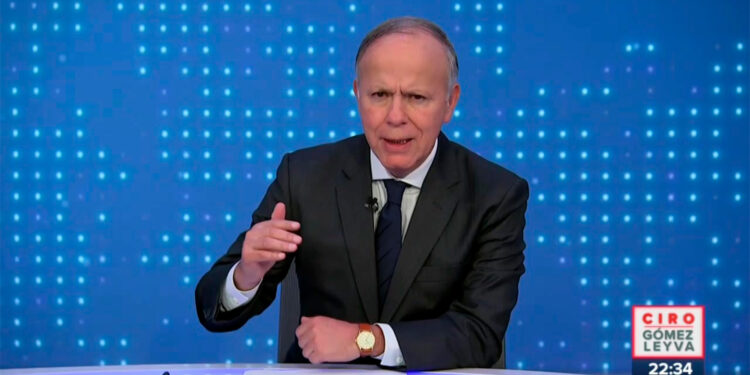 El periodista Ciro Gómez Leyva sufre ataque armado