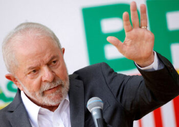 Lula recibe diploma de acreditación como presidente electo de Brasil