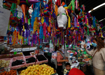 Las posadas navideñas mexicanas se debaten entre la inflación y la tradición