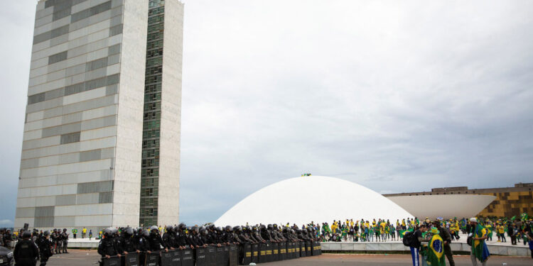 Gobierno de Lula denuncia el robo de armas durante el asalto al Palacio del Planalto
