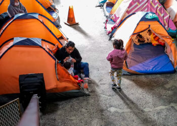 Activistas en Tijuana rechazan nuevas políticas migratorias de EE.UU.