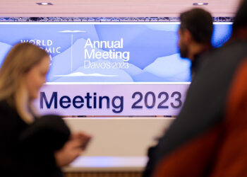 Arranca el Foro Económico Mundial de Davos; guerra y crisis económica en la agenda