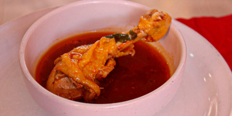 Que no desaparezca el chilate de pollo, objetivo de cocineras tecomatecas