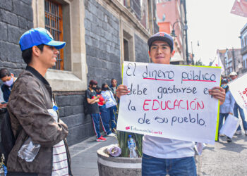 Estudiantes exigen respuesta de SEP tras más de un año de indiferencia a la educación