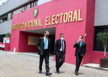 Por irregularidades en fiscalización, INE multa con 2.1 mdp a Morena, PRI, PAN, PRD y MC